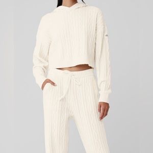 ALO Winter Bliss Cable Knit Hoodie XS in Ivory NWT
